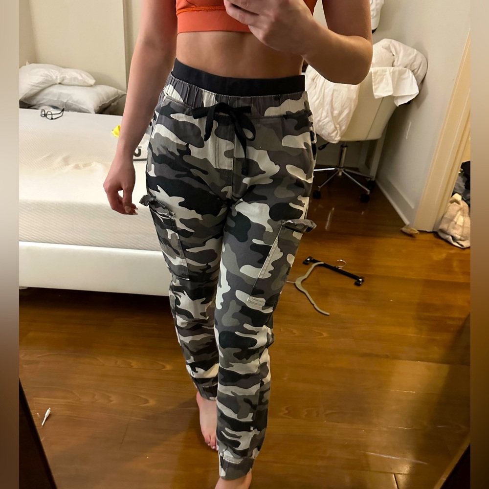 High Waisted Camo Joggers
